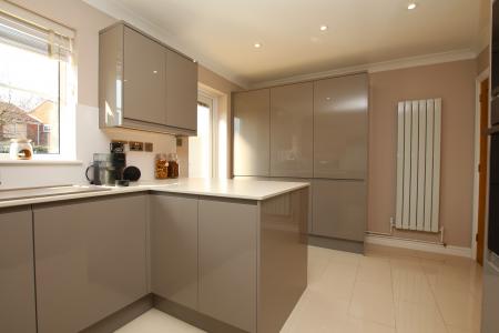 3 bedroom Semi-detached house for sale in Eastholm, Lincoln, LN2