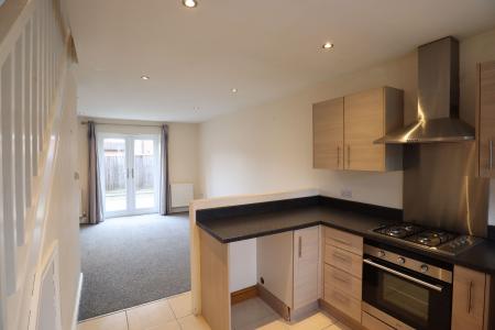 2 bedroom Semi-detached house to let in Queen Elizabeth Road, Lincoln, LN1