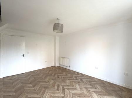 2 bedroom Terraced House to let in Watling Close, Bracebridge Heath, LN4