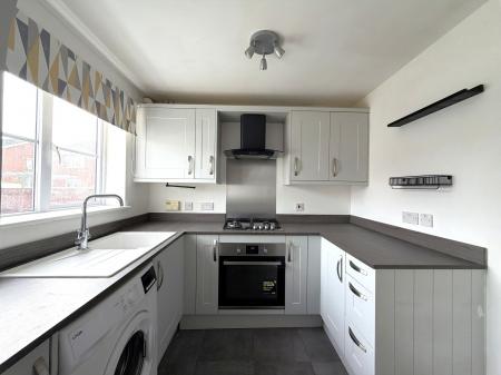 2 bedroom Terraced House to let in Watling Close, Bracebridge Heath, LN4