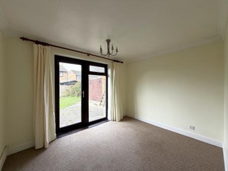 2 bedroom Detached bungalow to let in Brinkhall Way, Welton, LN2