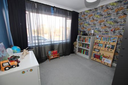 4 bedroom Bungalow for sale in Clint Lane, Navenby, LN5