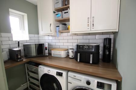 4 bedroom Bungalow for sale in Clint Lane, Navenby, LN5