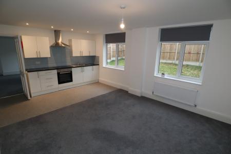 1 bedroom Flat to let in Sheridan Close, Lincoln, LN2