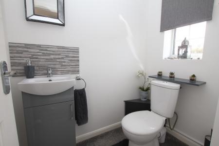 4 bedroom Detached house for sale in Malham Drive, Lincoln, LN6