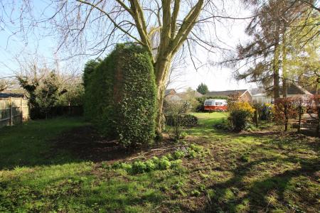 3 bedroom Detached bungalow for sale in Lincoln Road, Branston, LN4