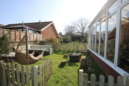 3 bedroom Detached bungalow for sale in Lincoln Road, Branston, LN4