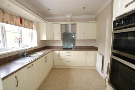 3 bedroom Detached bungalow for sale in The Alders, Scothern, LN2