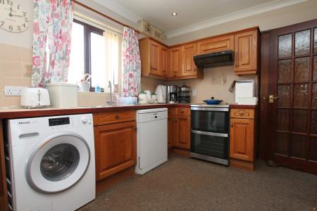 3 bedroom Detached bungalow for sale in Ermine Drive, Navenby, LN5