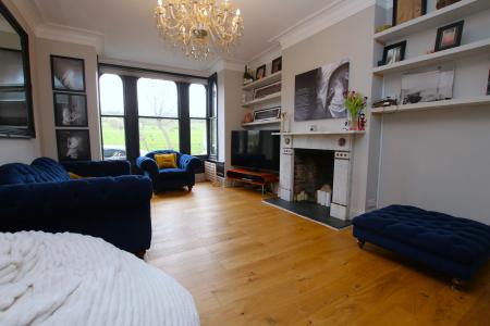 4 bedroom Town house for sale in South Park, Lincoln, LN5