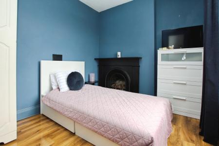 4 bedroom Town house for sale in South Park, Lincoln, LN5