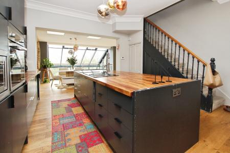 4 bedroom Town house for sale in South Park, Lincoln, LN5