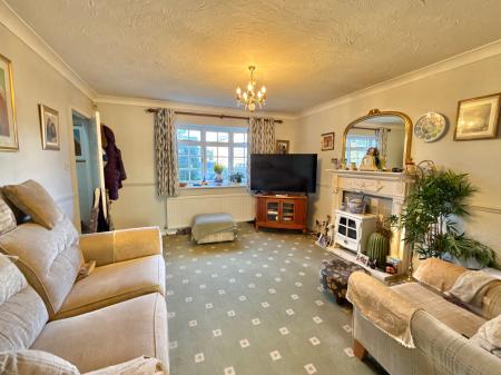 4 bedroom Detached house for sale in Thirlmere Way, Lincoln, LN6