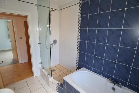 2 bedroom Flat to let in Cathedral Heights, Chichester Road, Bracebridge Heath, LN4