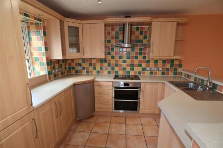 2 bedroom Flat to let in Cathedral Heights, Chichester Road, Bracebridge Heath, LN4
