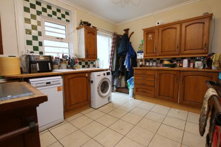 3 bedroom Terraced House for sale in High Street, Metheringham, LN4