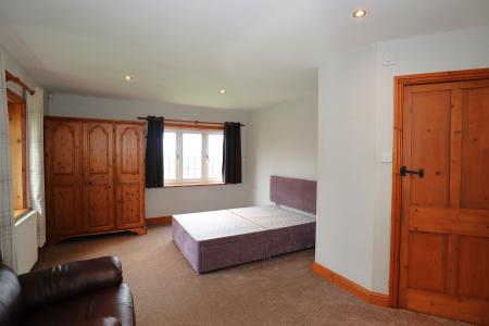 6 bedroom Detached house to let in Barlings Lane, Langworth, LN3