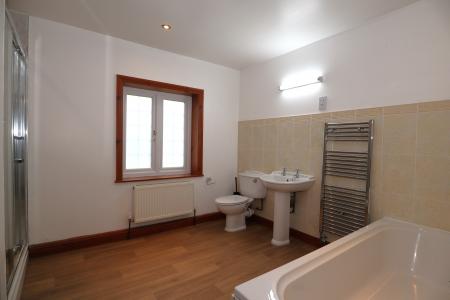 6 bedroom Detached house to let in Barlings Lane, Langworth, LN3