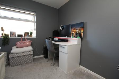 3 bedroom Terraced House for sale in Welbourn Gardens, Lincoln, LN2