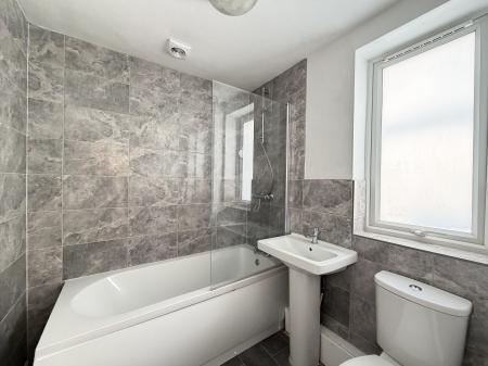 2 bedroom Terraced House for sale in St Nicholas Street, Lincoln, LN1