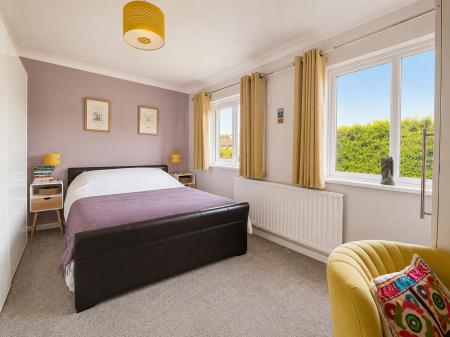 4 bedroom Link detached house for sale in Halls Court, Dunston, LN4