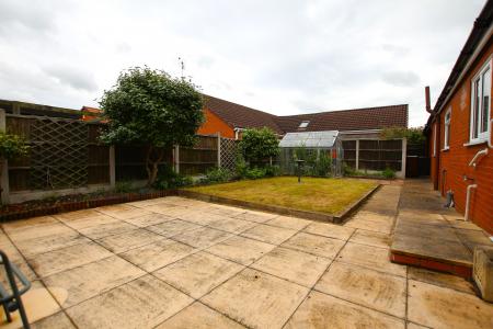 3 bedroom Bungalow for sale in Elsham Crescent, Lincoln, LN6