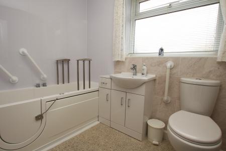 3 bedroom Bungalow for sale in Elsham Crescent, Lincoln, LN6