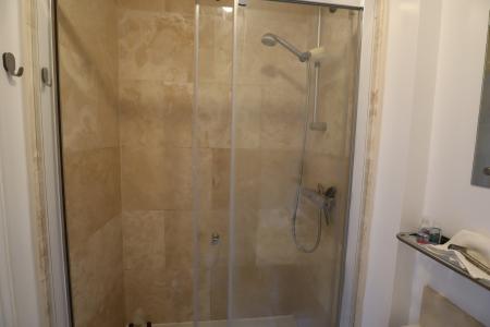 2 bedroom Semi-detached house to let in Riseholme Road, Lincoln, LN1