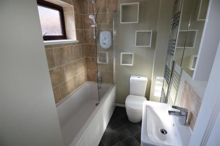 1 bedroom Semi-detached house to let in Beaufort Road, Lincoln, LN2