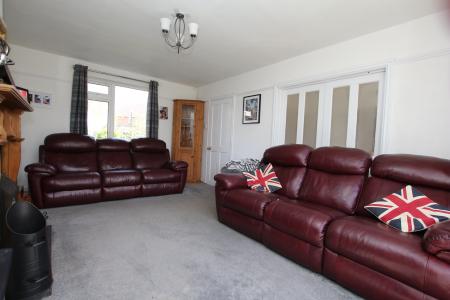 4 bedroom Detached house for sale in Satterley Close, Witham St Hughs, LN6