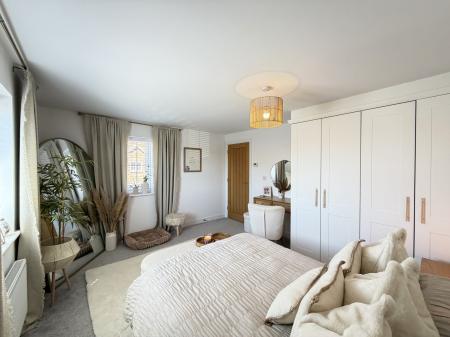 2 bedroom Terraced House to let in Peacock Avenue, Branston, LN4
