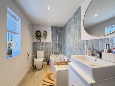 2 bedroom Terraced House to let in Peacock Avenue, Branston, LN4