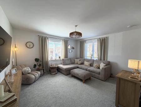 2 bedroom Terraced House to let in Peacock Avenue, Branston, LN4