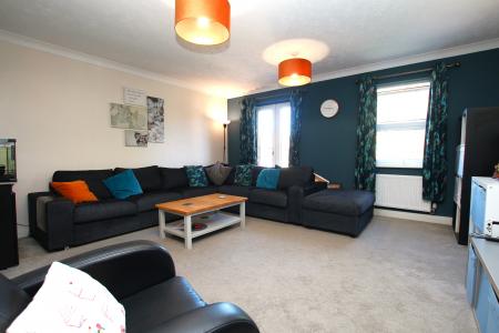 3 bedroom Town house for sale in Padley Road, Lincoln, LN2