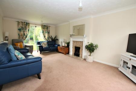 4 bedroom Detached house for sale in Ridge Close, Welton, LN2