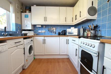 3 bedroom Semi-detached house for sale in Tobruk Close, Lincoln, LN1
