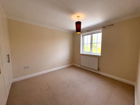 4 bedroom Detached house to let in Headland Way, Navenby, LN5