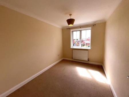 4 bedroom Detached house to let in Headland Way, Navenby, LN5