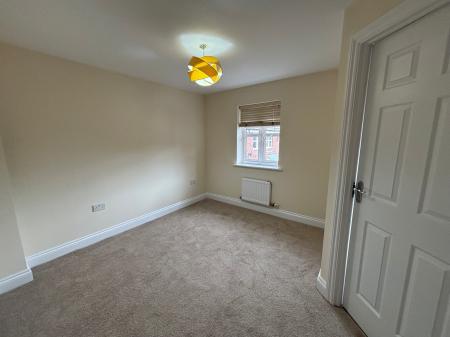3 bedroom Flat to let in Deansleigh, Lincoln, LN1