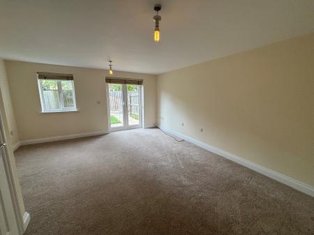 3 bedroom Flat to let in Deansleigh, Lincoln, LN1