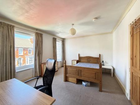 4 bedroom Terraced House for sale in Avondale Street, Lincoln, LN2