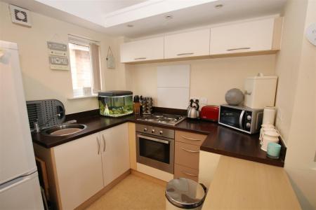 2 bedroom Flat to let in Pigot Way, Lincoln, LN2