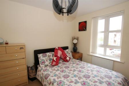 2 bedroom Flat to let in Pigot Way, Lincoln, LN2