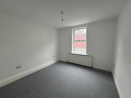 2 bedroom Flat to let in Linton Street, Lincoln, LN5