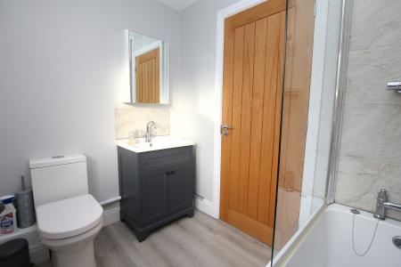 3 bedroom Semi-detached house for sale in Bakers Lane, Bassingham, LN5