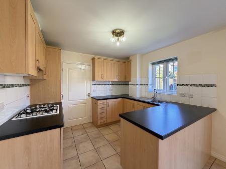 4 bedroom Detached house for sale in Heath Road, Navenby, LN5