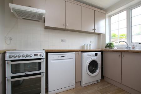 3 bedroom Detached house for sale in Rochester Drive, Lincoln, LN6