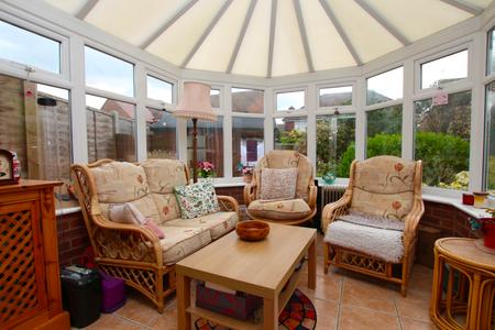 4 bedroom Detached house for sale in Beresford Drive, Sudbrooke, LN2
