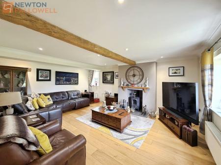 4 bedroom Detached house to let in Cowdale Lane, Lincolnshire, Bransby, LN1