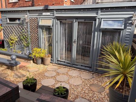 4 bedroom Semi-detached house for sale in Yarborough Road, Lincoln, LN1